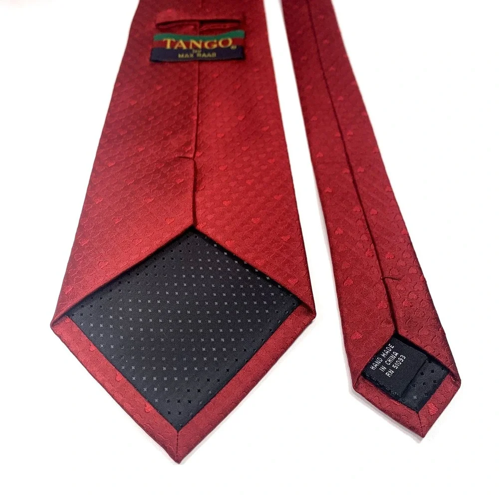 Tango by Max Raab Mens Tie Red Heart Foulard Love Valentines‎ 100% Silk
